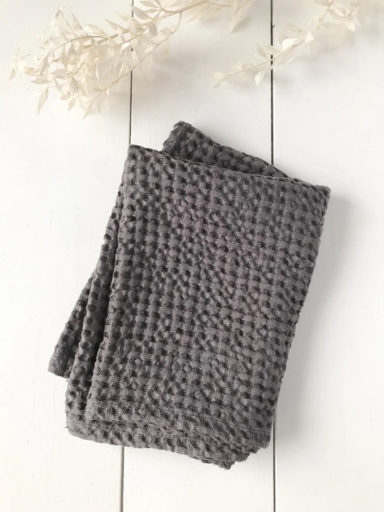 Soft charcoal gray linen waffle bath towels/face, hand, body towel set/soft and fluffy towels/quality spa towels/absorbent towels