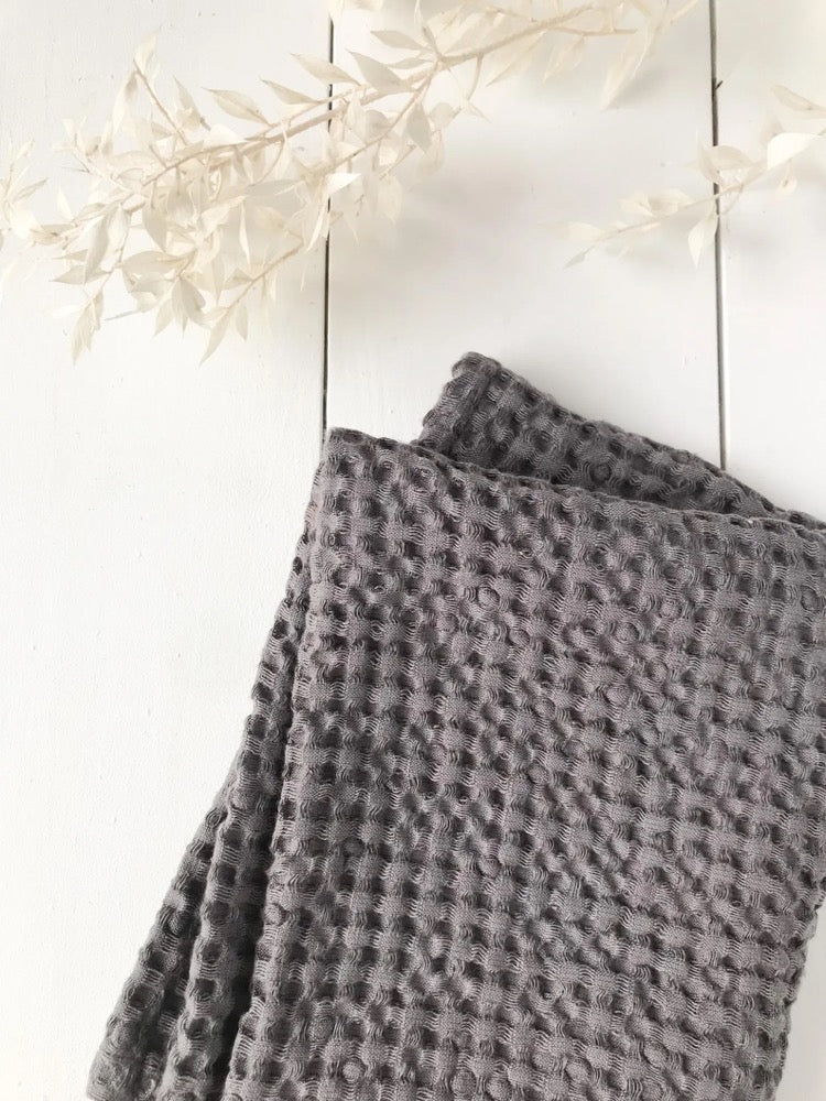Soft charcoal gray linen waffle bath towels/face, hand, body towel set/soft and fluffy towels/quality spa towels/absorbent towels