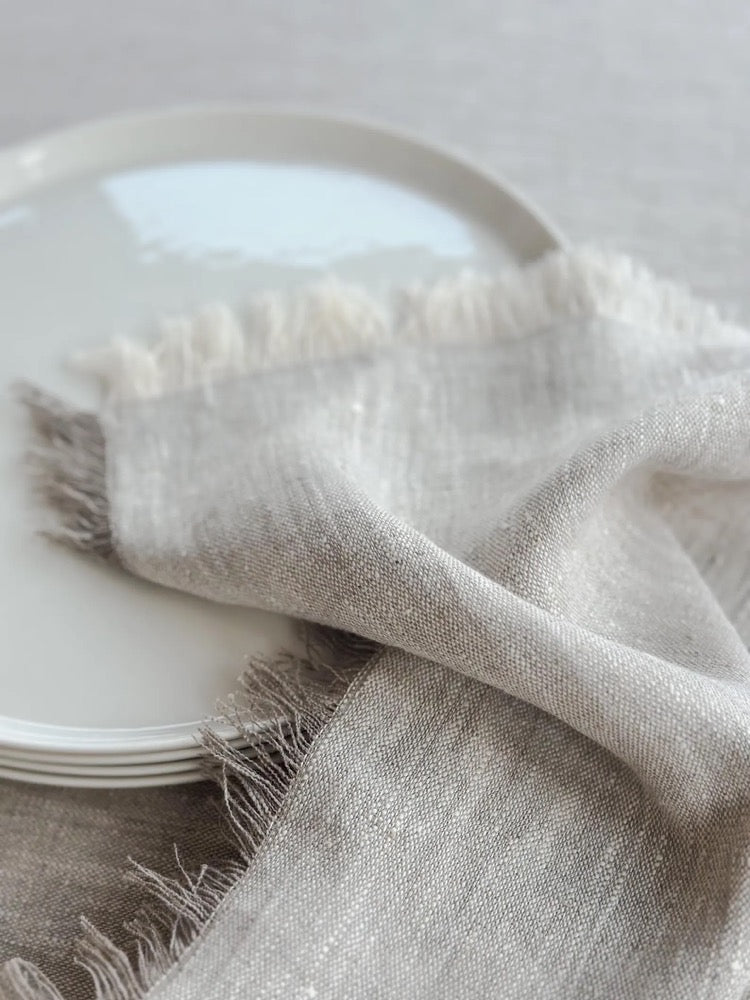 Raw edge linen tablecloth in gray melange with fringes/stylish heavyweight linen tablecloth/linen farm style tablecloth/free shipping